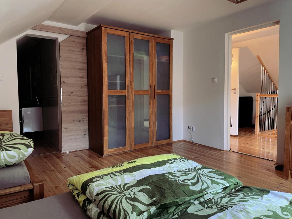 Apartman נאידק מראה חיצוני תמונה